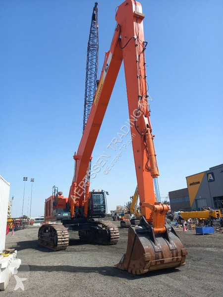 Escavadora Hitachi ZX870-5G LR 21m (Abu Dhabi)