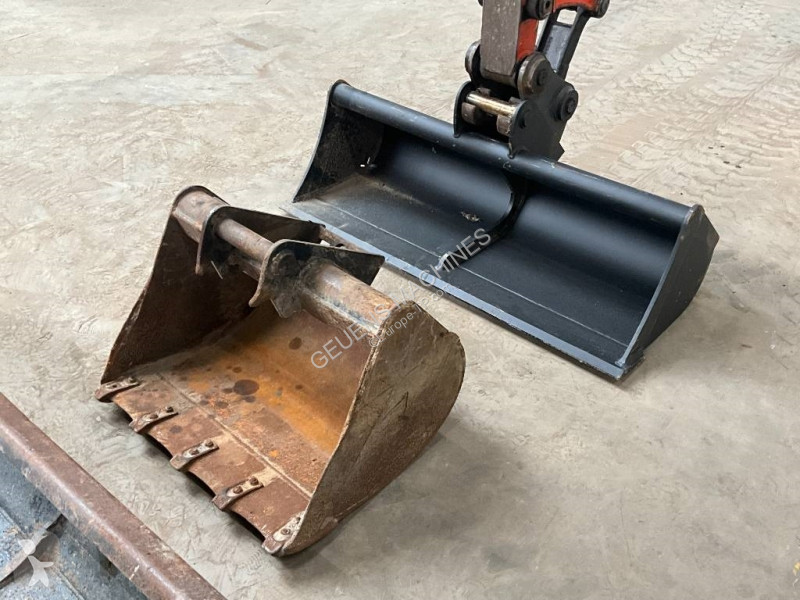 Escavatore Kubota 057-4