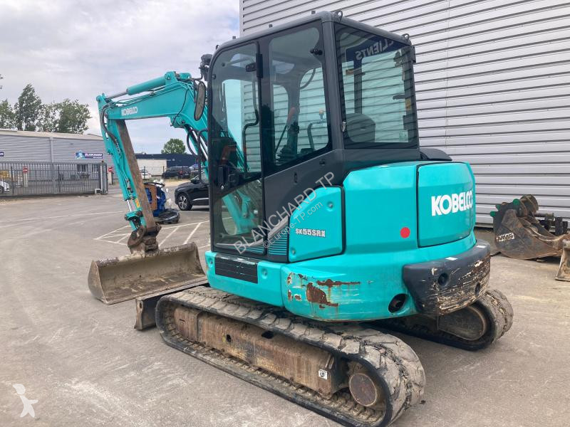 Escavadora Kobelco SK55SRX-6