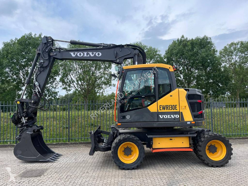 Graafmachine Volvo EWR 130E demo 2022 all hydr...