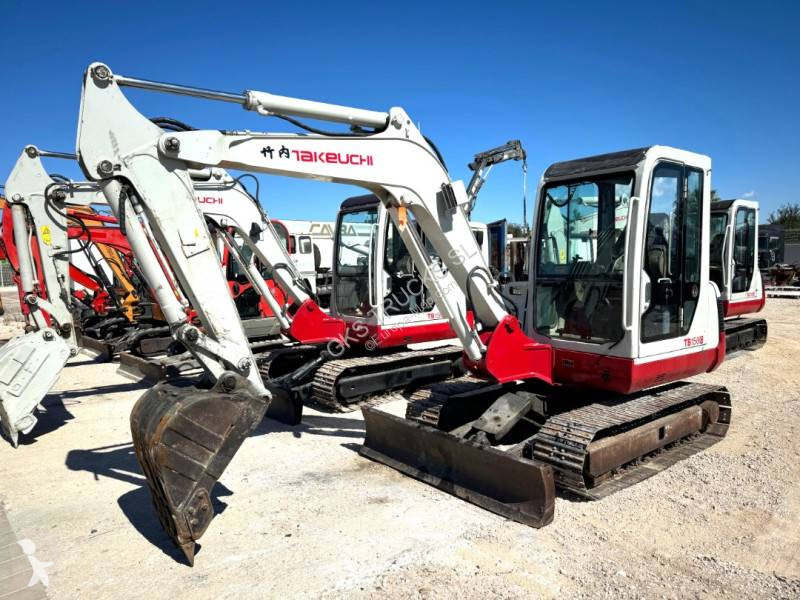 Escavadora Takeuchi TB150C