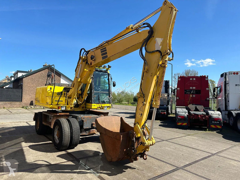 Escavatore Komatsu CE
