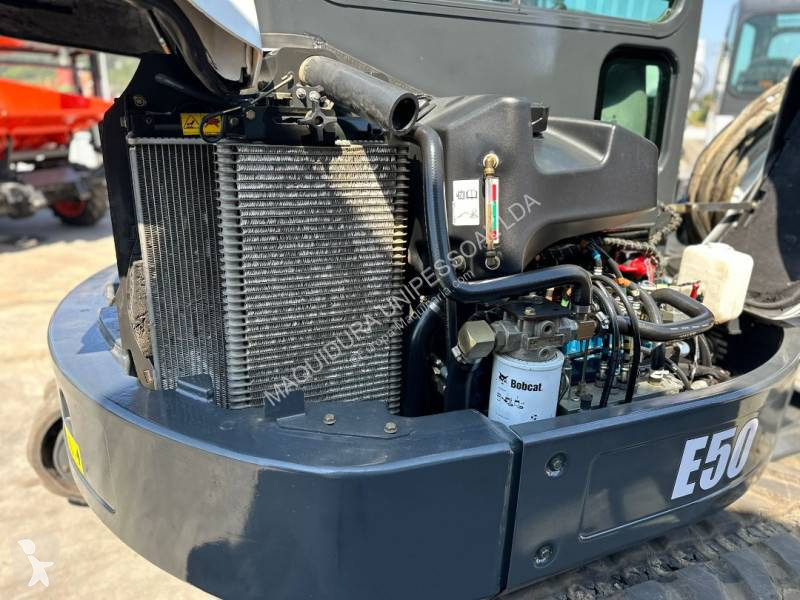 Escavadora Bobcat