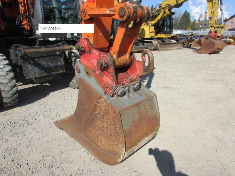 Escavadora Hitachi W-3 Mobilbagger 45.000 EUR /...