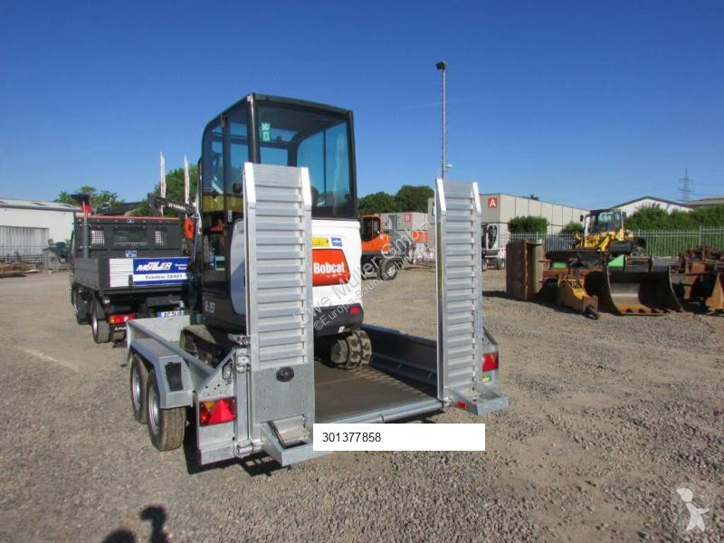 Escavadora Bobcat E 19 + Anhänger Unsinn...