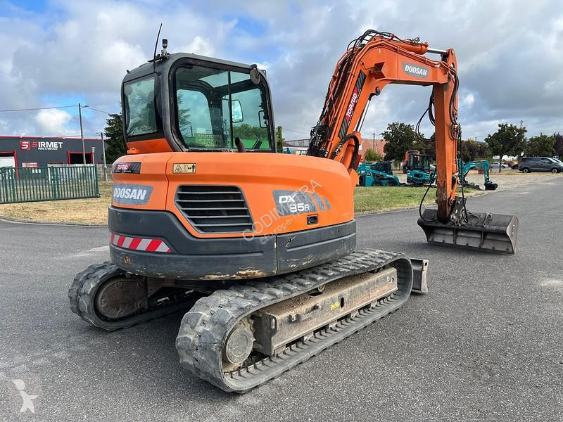 Escavadora Doosan  DX85R-3