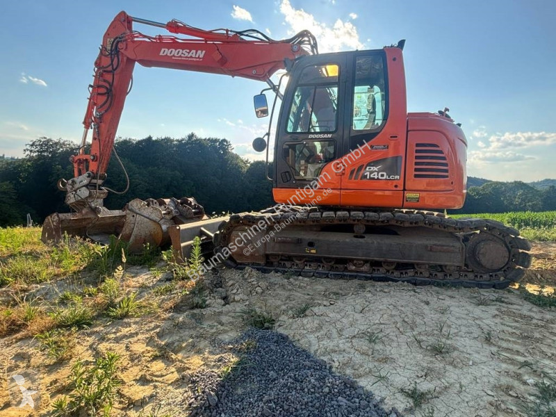 جرافة Doosan LCR-3
