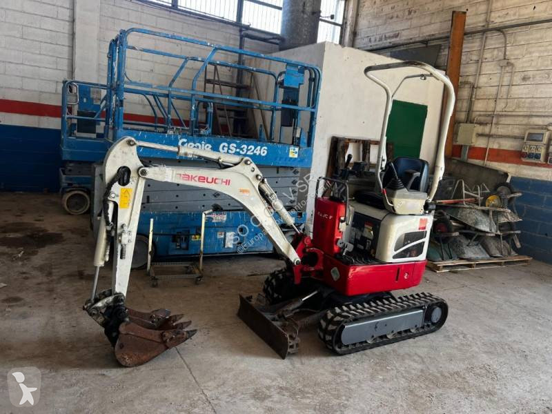 جرافة Takeuchi TB21JR