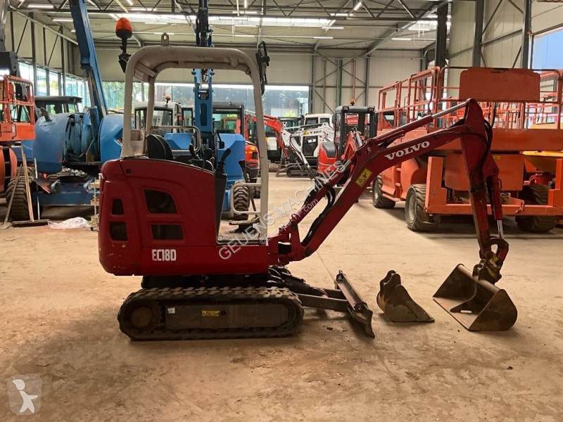 Escavadora Volvo EC 18 D