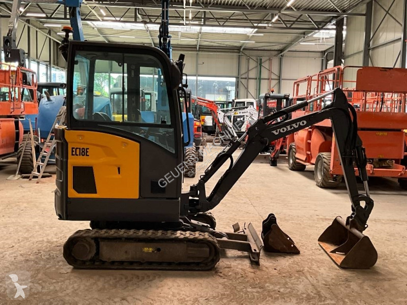 Escavadora Volvo EC 18 E