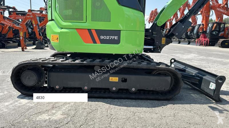 Escavatore LiuGong 9027FE