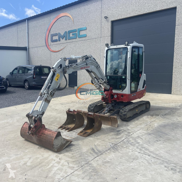 Skovl Takeuchi TB225