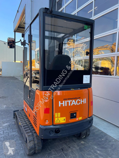 Escavadora Hitachi ZX19-6