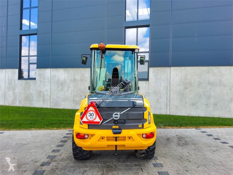 Nakladač Volvo 30G