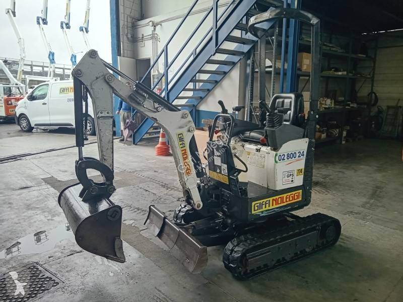 Escavadora Bobcat