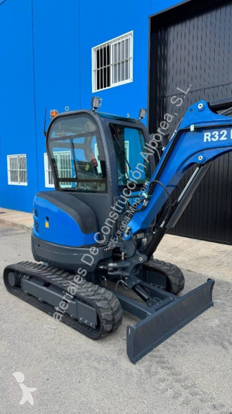 Escavadora Rippa R32 PRO