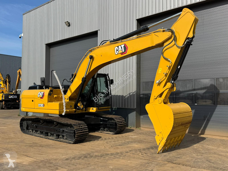Excavadora Caterpillar 3