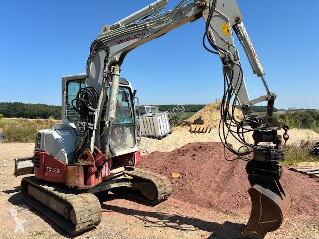 Excavadora Takeuchi 153FR