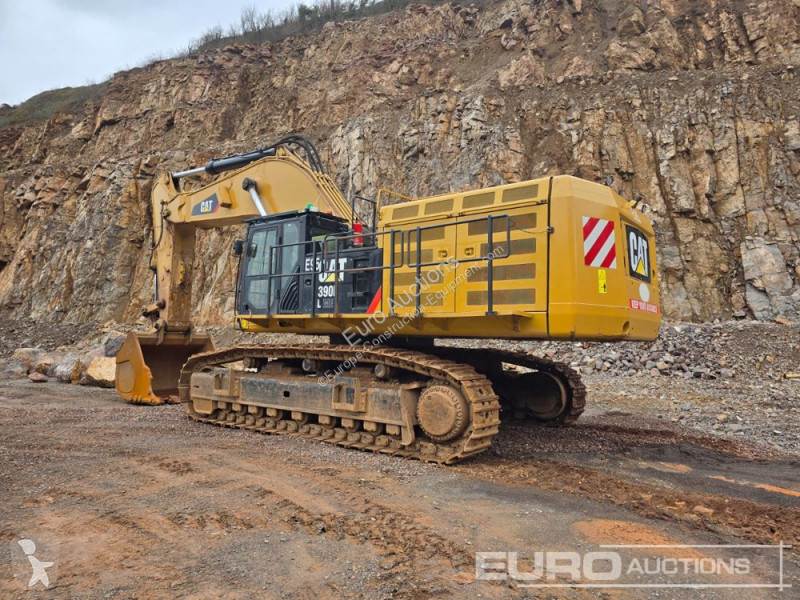 جرافة Caterpillar 390FL