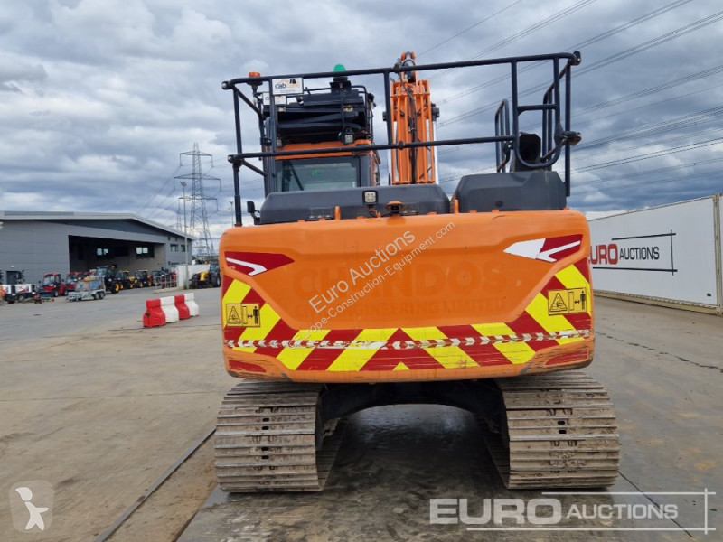 Escavadora Doosan -7