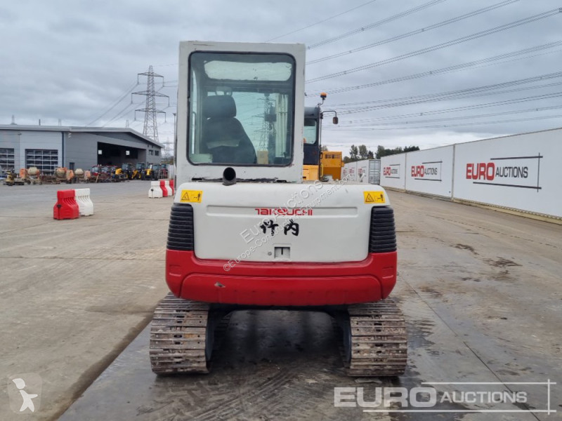 Escavadora Takeuchi TB150C