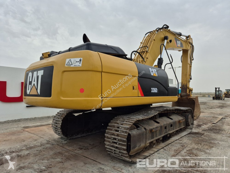 Escavatore Caterpillar 2
