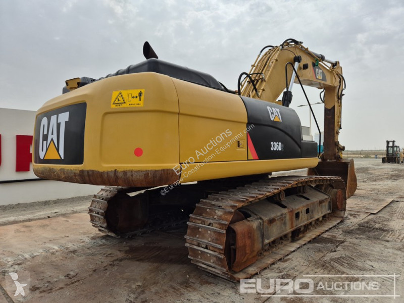 Escavatore Caterpillar 2