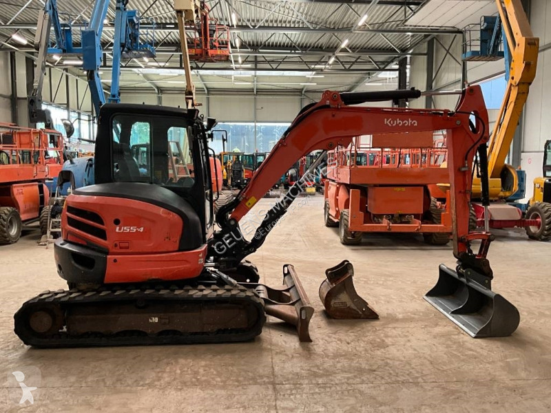 Excavadora Kubota 55-4