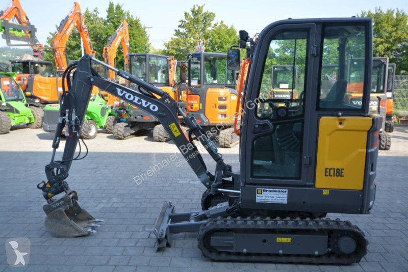 جرافة Volvo EC 18 E