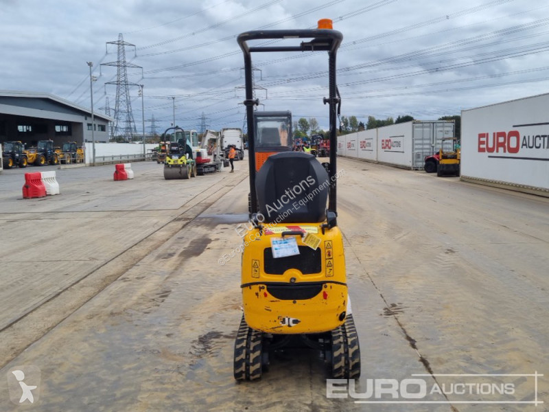 جرافة JCB