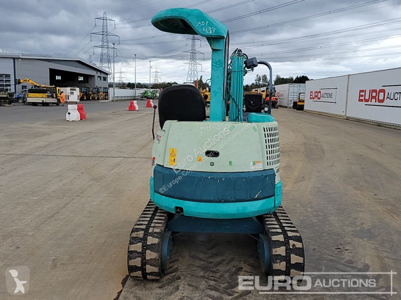 جرافة Yanmar B2U