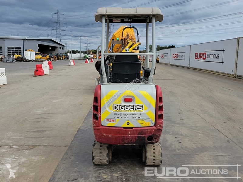 Escavadora Takeuchi TB216