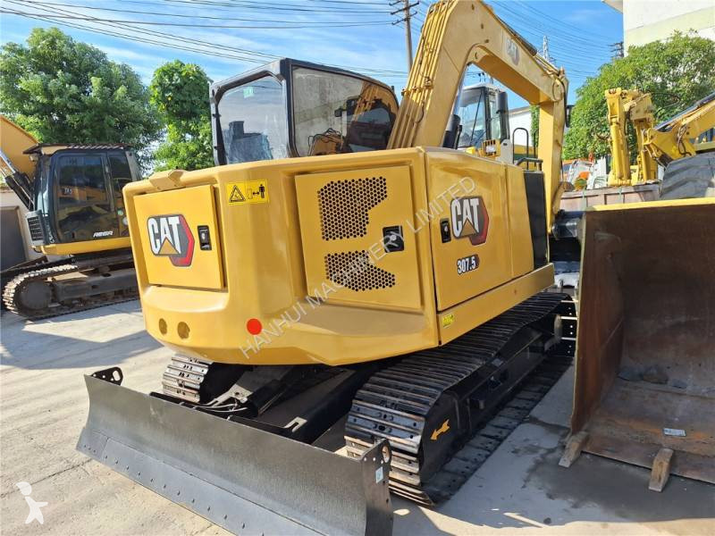 Escavadora Caterpillar 307.5