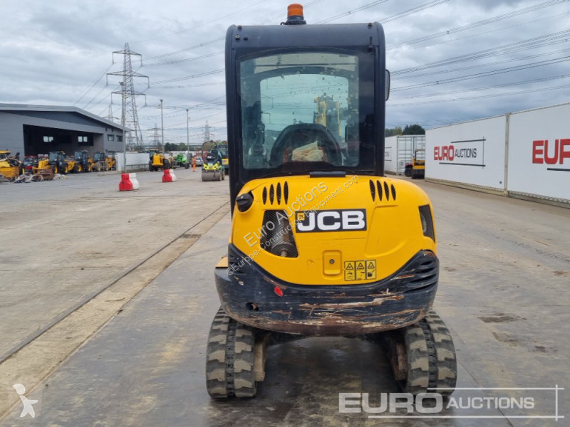 جرافة JCB 8026 CTS