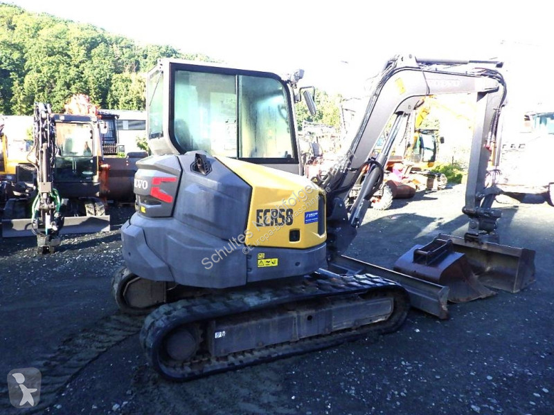 Escavadora Volvo F