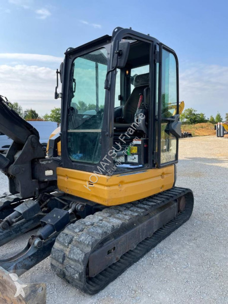 Escavadora Kato IMER HD85V5