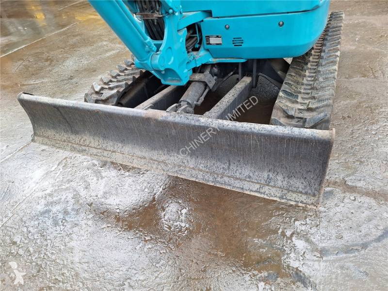 Escavadora Kubota KX135