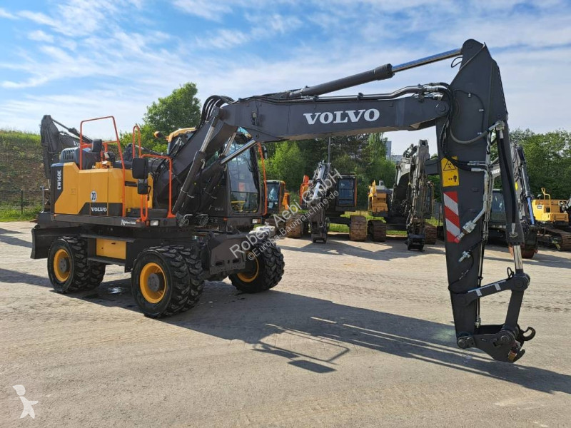 Escavatore Volvo E
