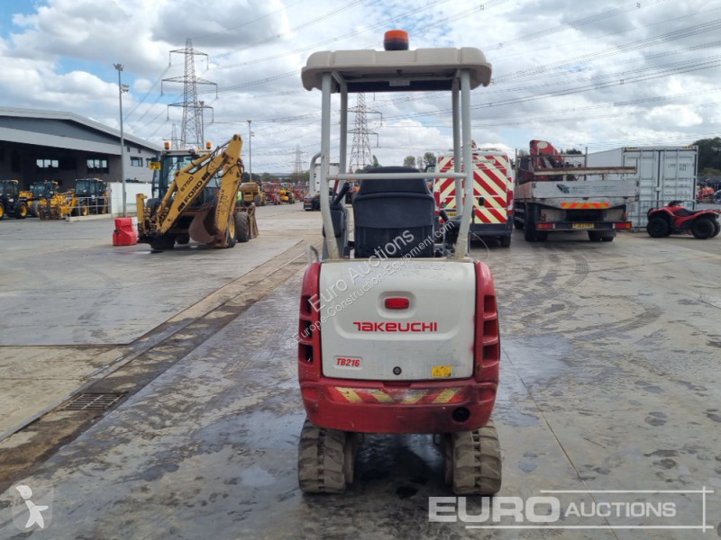 Graafmachine Takeuchi TB216