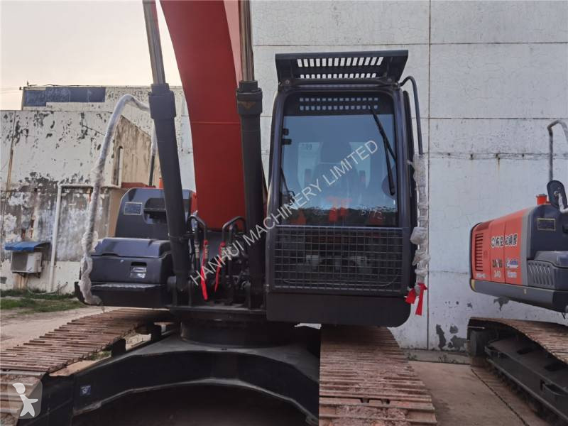 جرافة Hitachi ZX200-3