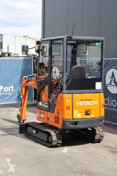 Excavator Hitachi ZX19-6 CR