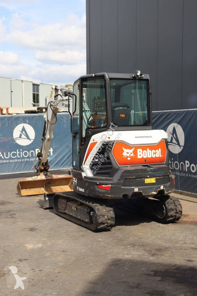 جرافة Bobcat E34