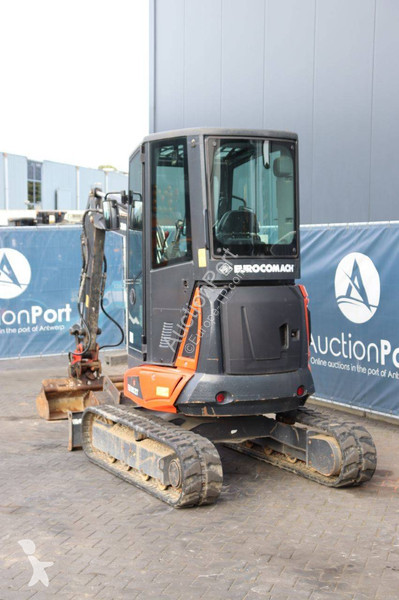 Escavadora Eurocomach ES 25 ZT
