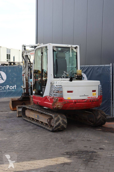 Escavatore Takeuchi