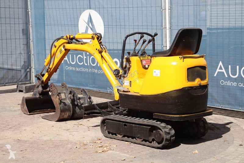 جرافة JCB