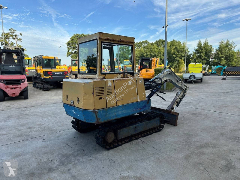Excavator Nissan