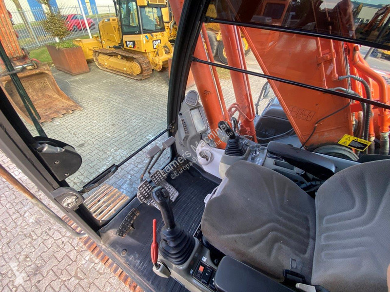 Escavadora Hitachi ZX250 LCN-5 NVT