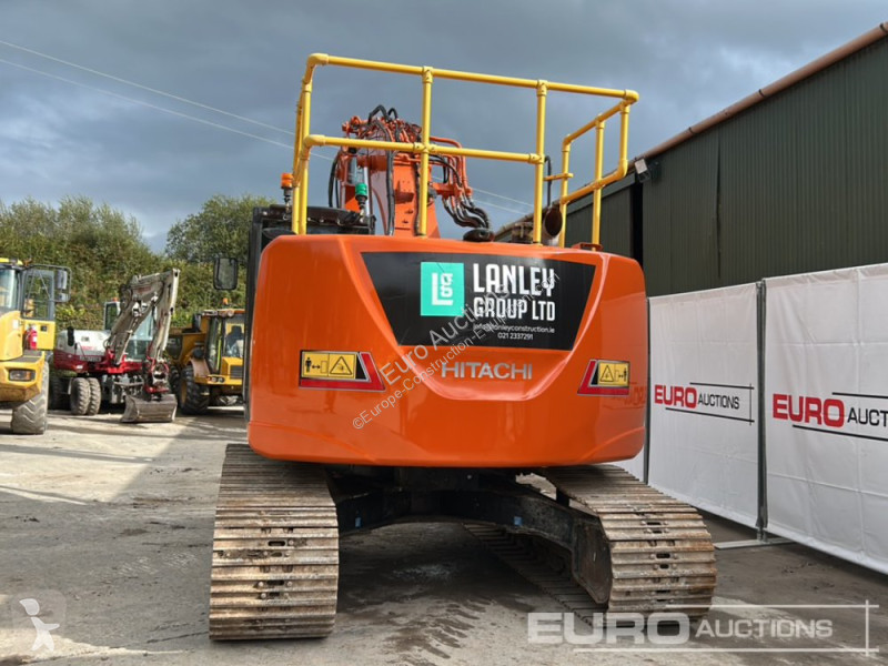 Excavadora Hitachi -7