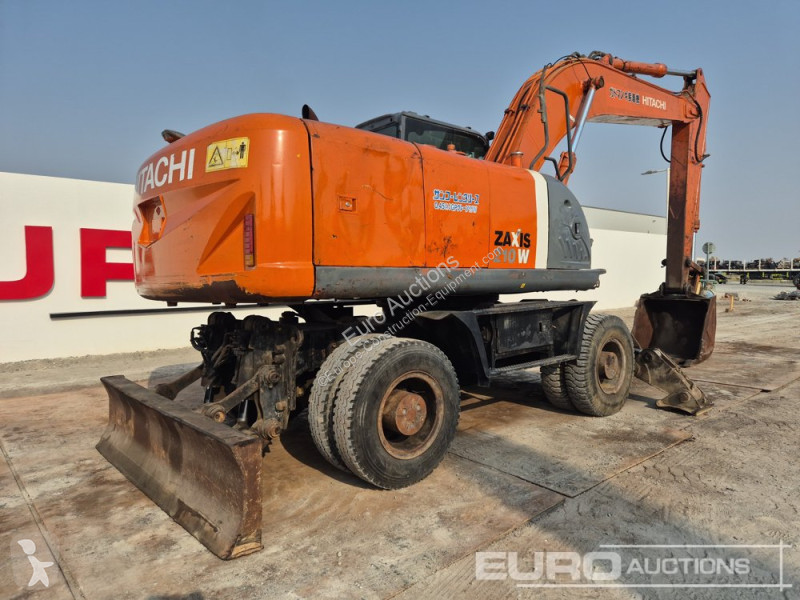 Escavadora Hitachi