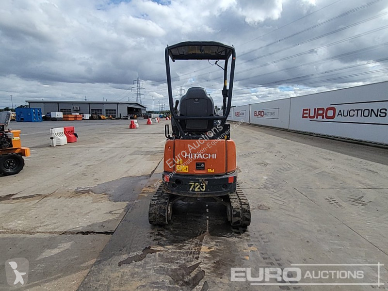 جرافة Hitachi ZX19U-6 YLR